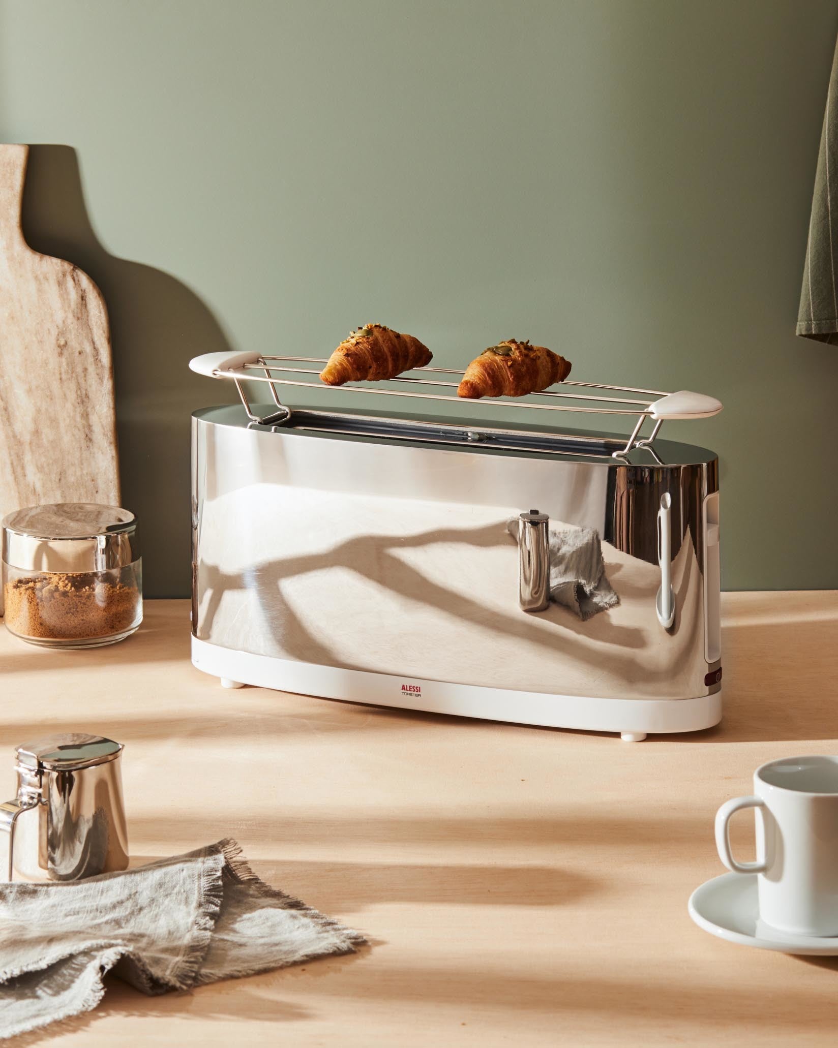 SG68 Default Title Tostapane con griglia scaldabrioche. Adattatore svizzero. Alessi 1