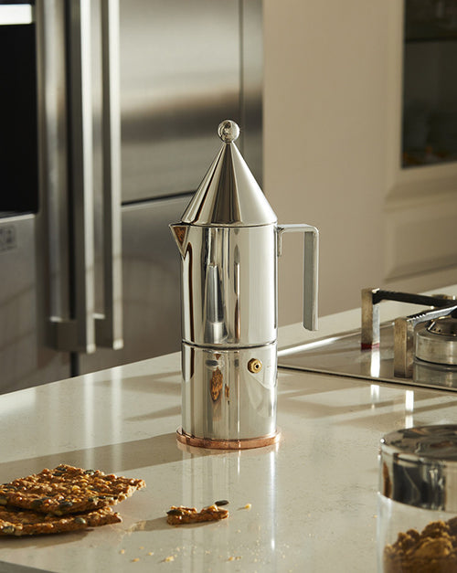 La conica tasses 3 Cafetière espresso Alessi 1