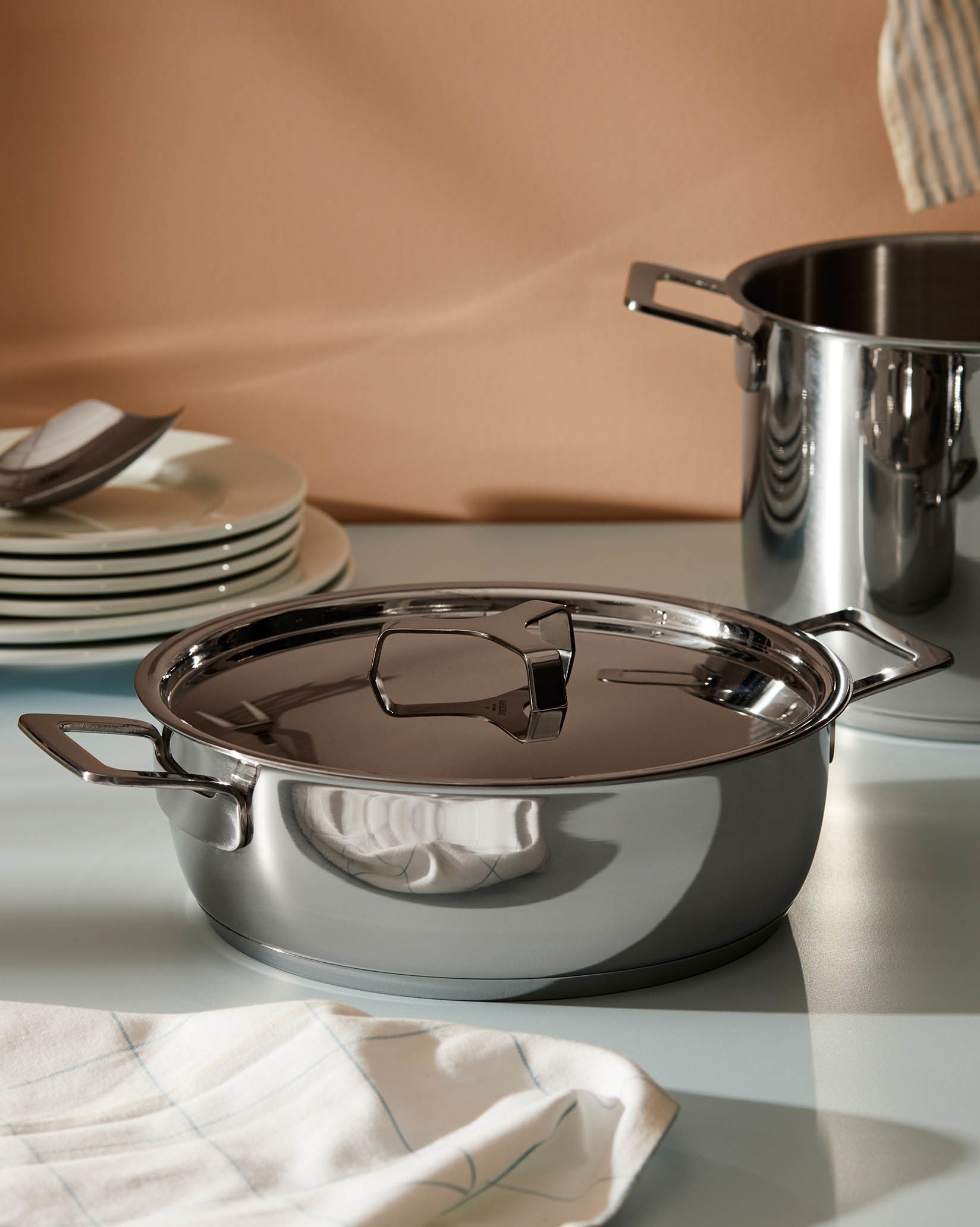 Pots&Pans Low Casserole With Two Handles | Alessi