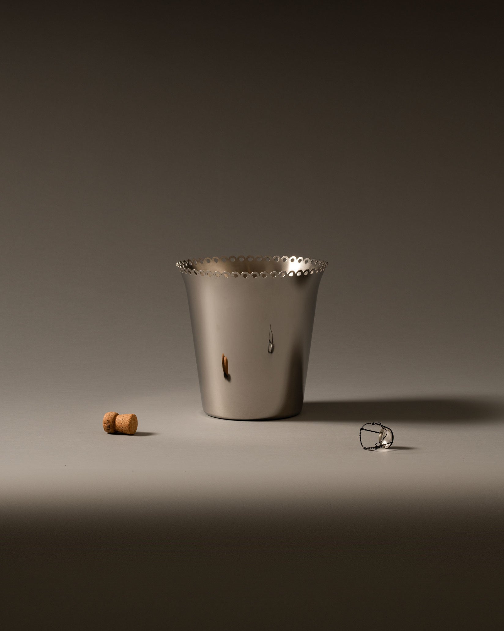 Edges stainless steel Cubo para botella Alessi 4