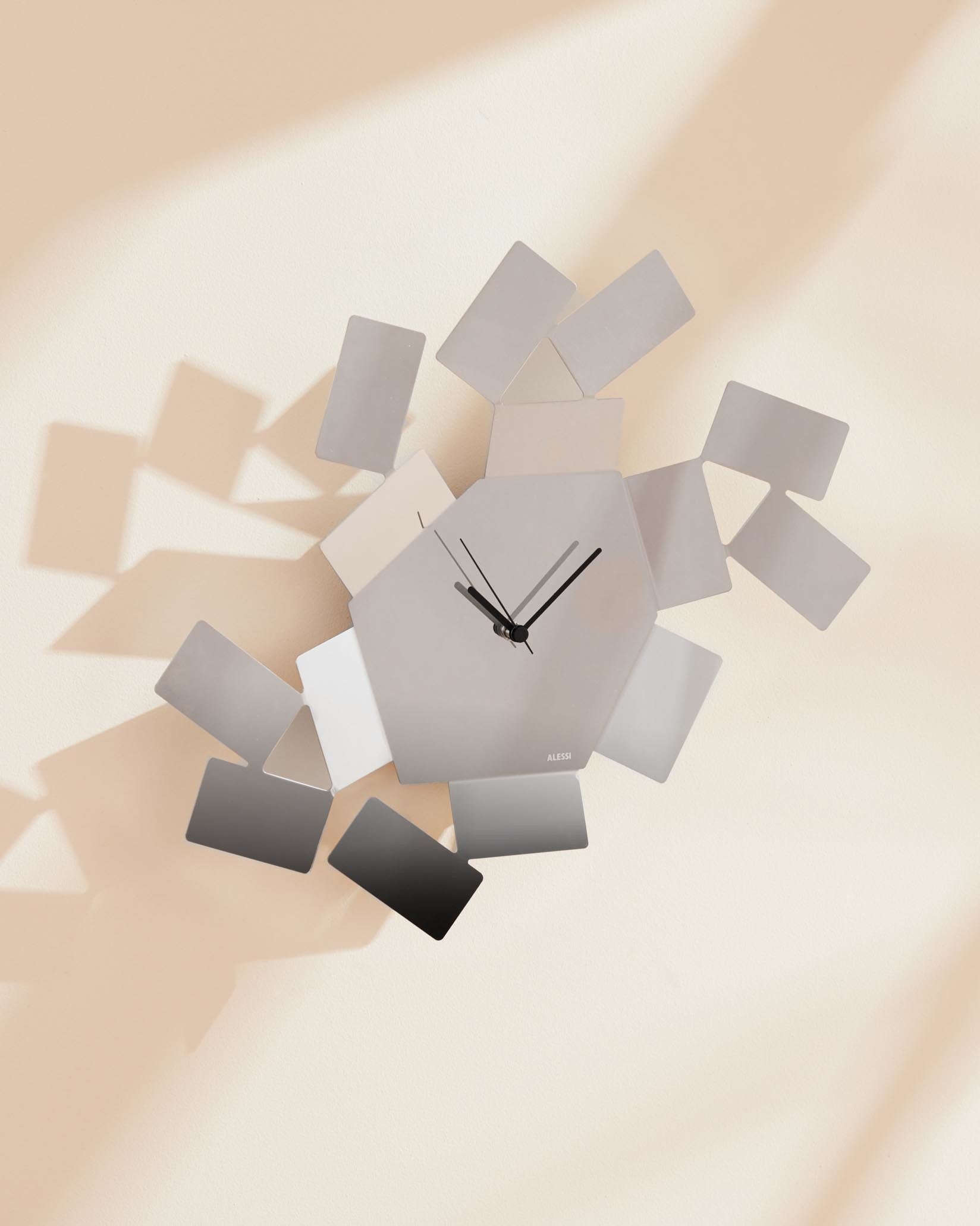 La Stanza dello Scirocco schwarz Wanduhr Alessi 1