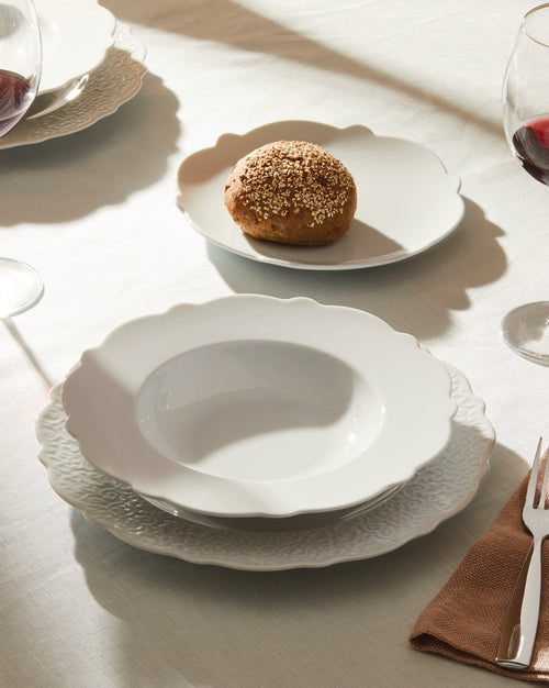 Dressed Default Title Plato de postre. 4 piezas Alessi 1