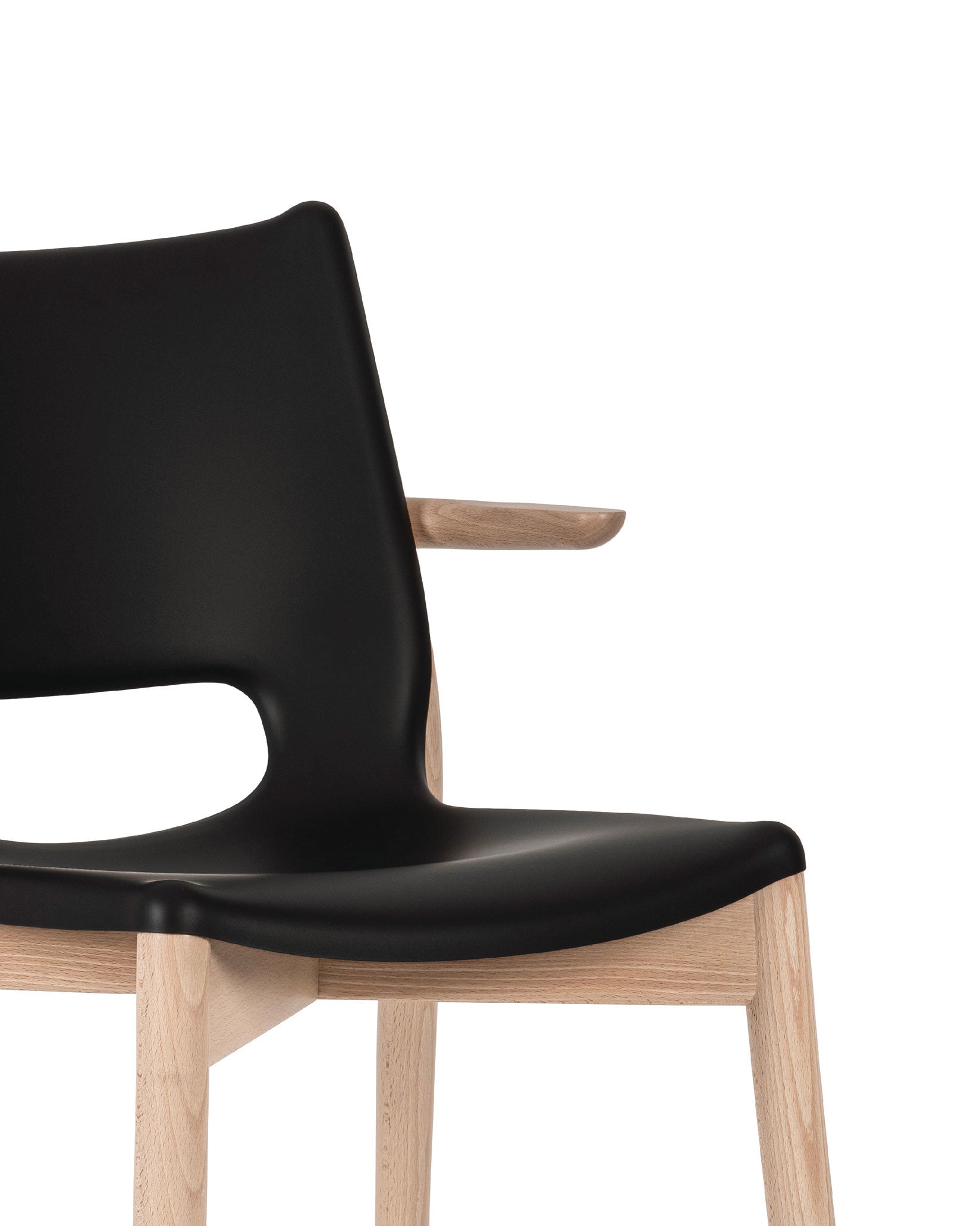 Poêle Collection black Silla monocasco con reposabrazo Alessi 5