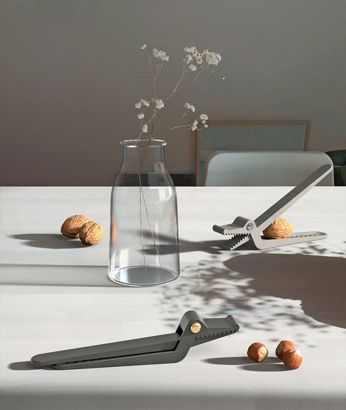 Sweetheart Aluminium Nußknacker Alessi 1