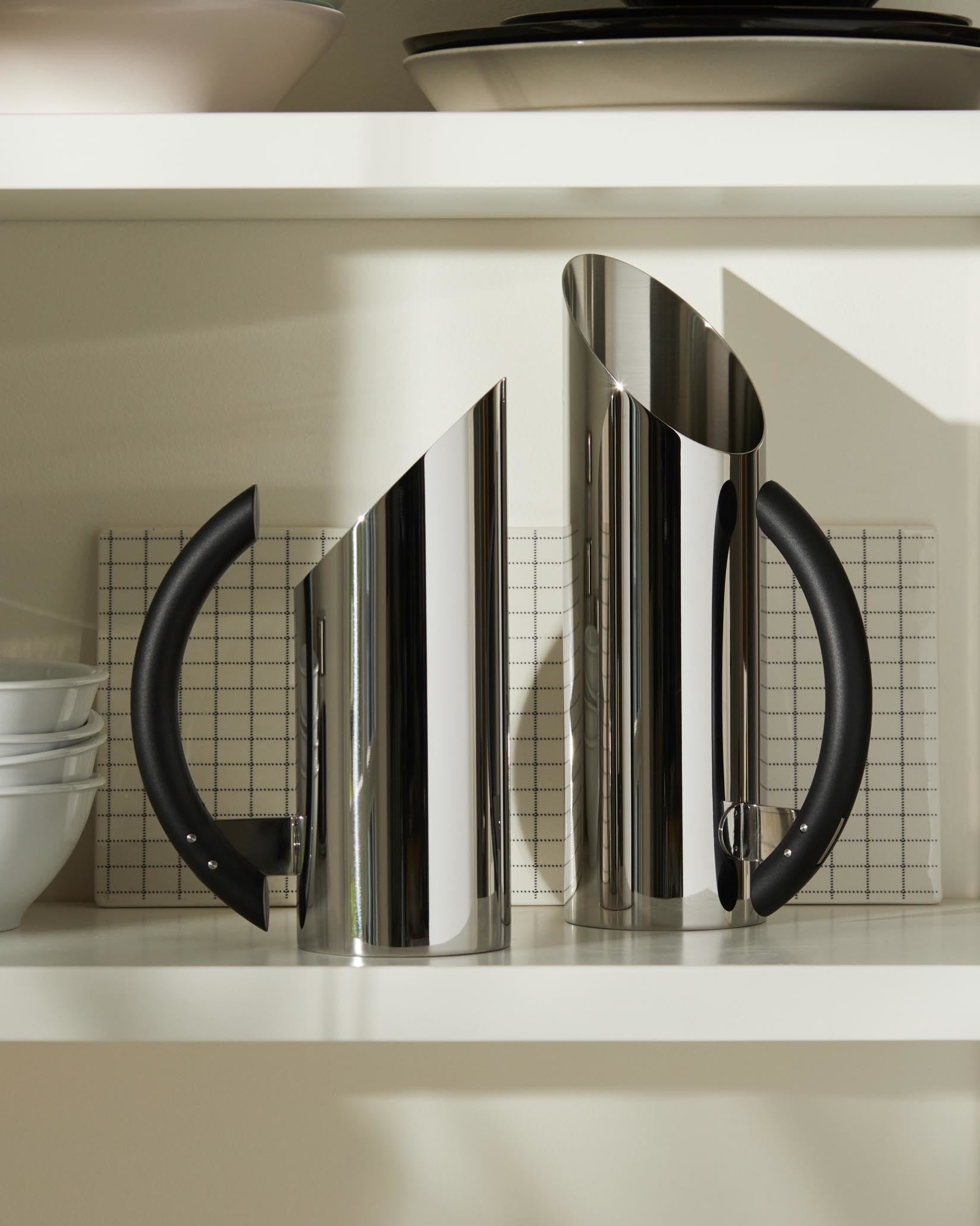 Tua: Pitcher by Mario Botta | Alessi