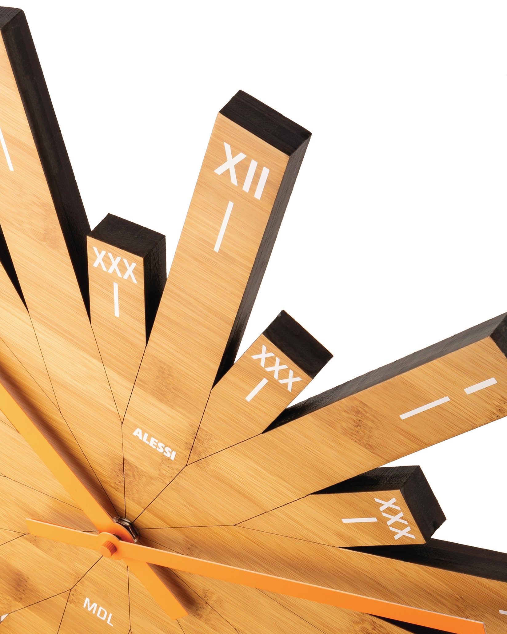 Walter Wayle II: Wall clock by Philippe Starck | Alessi